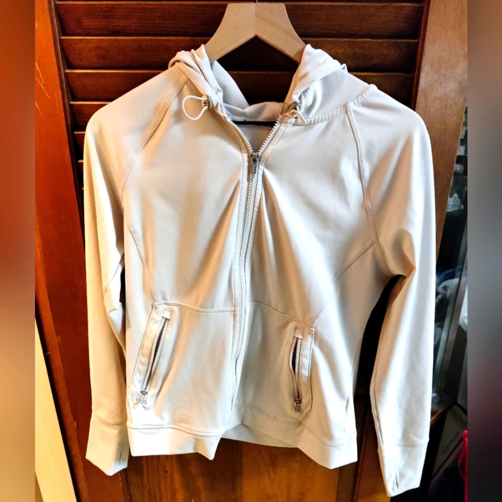 Calvin Klein beige/cream women’s workout jacket size L